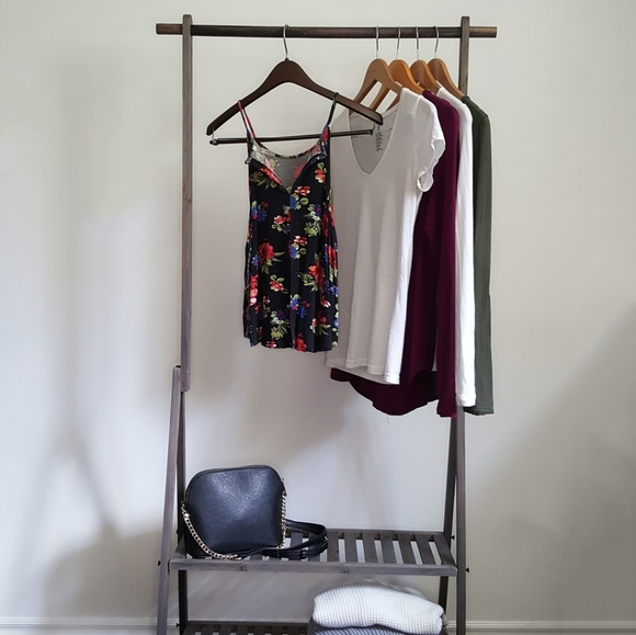 Floral detail tank top - Picture 2 of 7